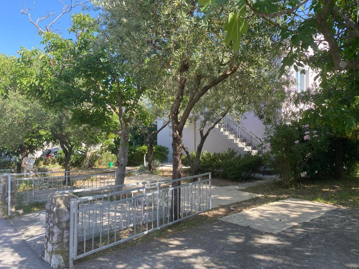 Apartment Gardenview - New! Крк Экстерьер фото